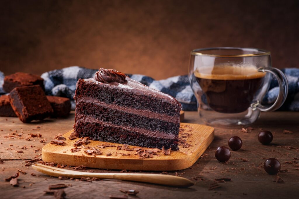 How to Enjoy Your Cake in a Can