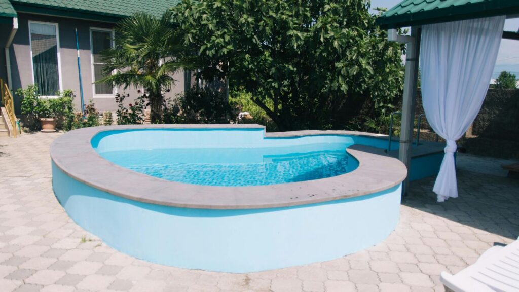 How to Choose Your Perfect Luxury Above Ground Pool